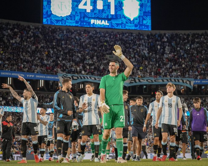 Una brillante Argentina arrasa a una irreconocible&nbsp;Brasil