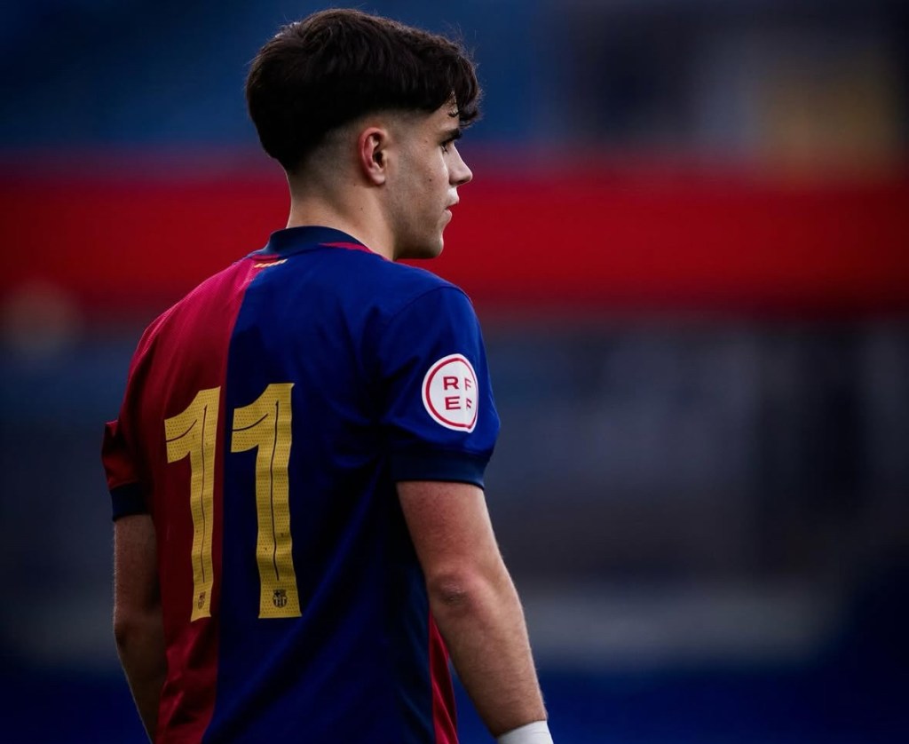 Arnau Pradas, el dueño de la banda en Juvenil A del&nbsp;Barça