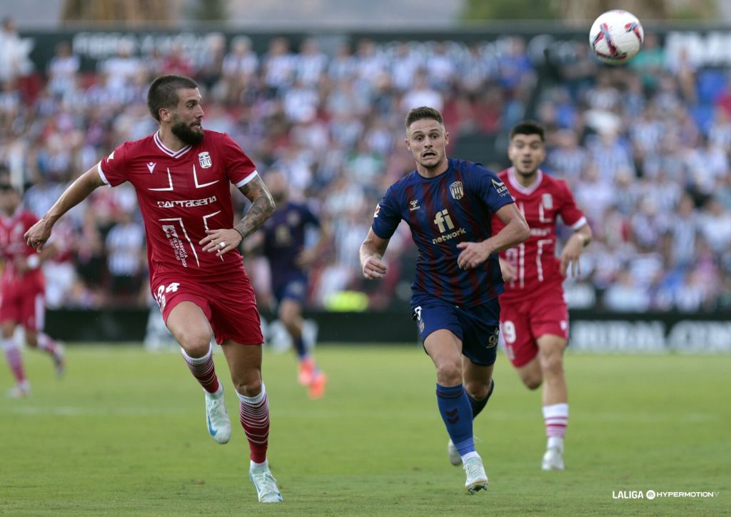 Previa FC Cartagena – CD Eldense: La ilusión de la salvación les&nbsp;persigue.