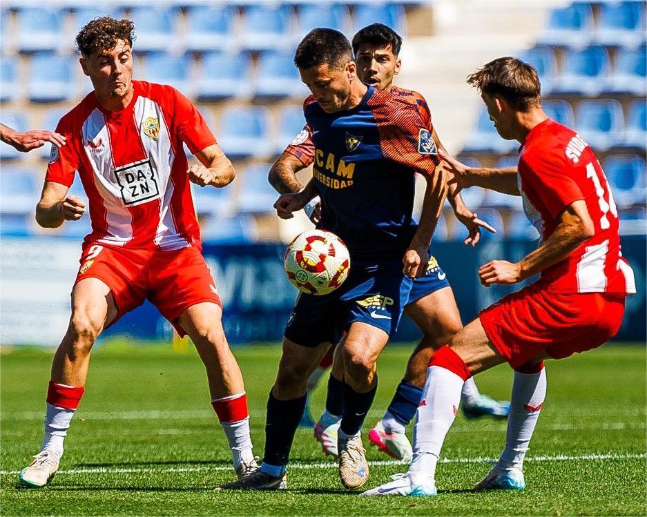 Reparto de puntos entre rivales&nbsp;directos