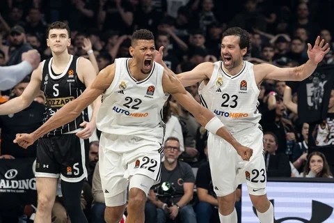 Tavares y Llull permiten al Madrid soñar con la quinta&nbsp;plaza