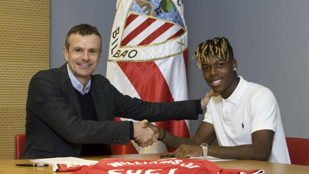 Nico Williams renueva hasta 2035 y vuelve a plantar al&nbsp;Barça