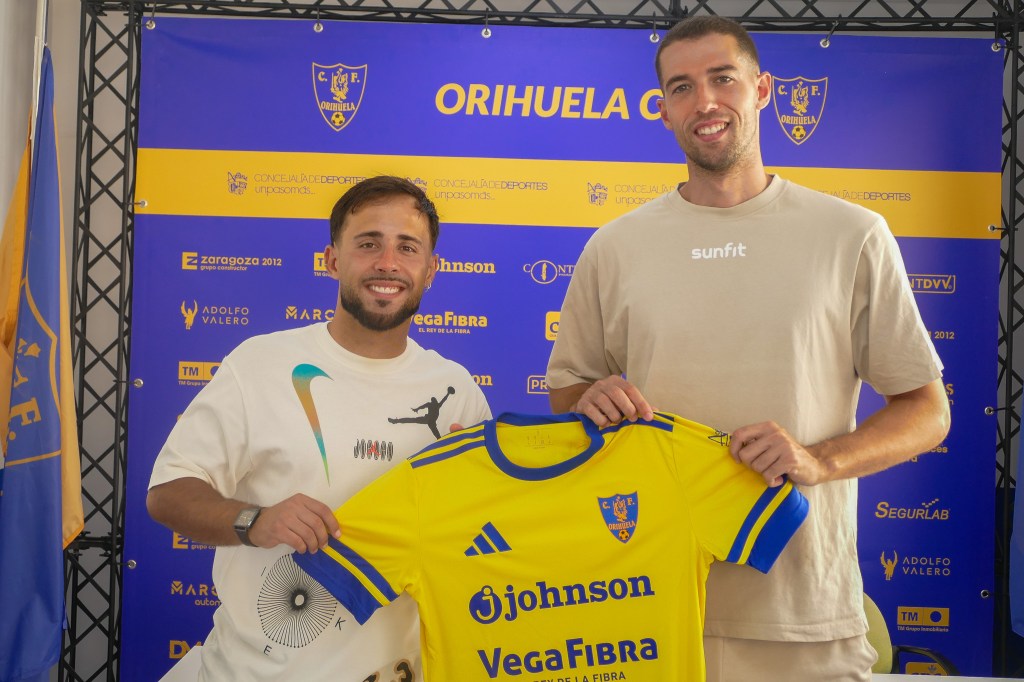 El Orihuela CF presenta oficialmente a Joan Monterde y Javi Solsona como refuerzos para la temporada&nbsp;2025/26