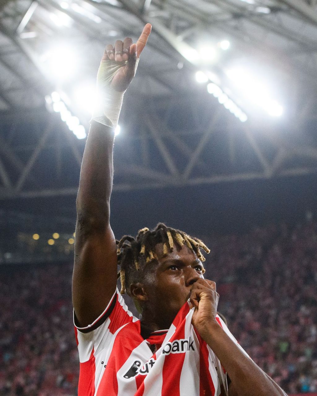 El talento de Nico y el gol de Navarro encienden La&nbsp;Catedral