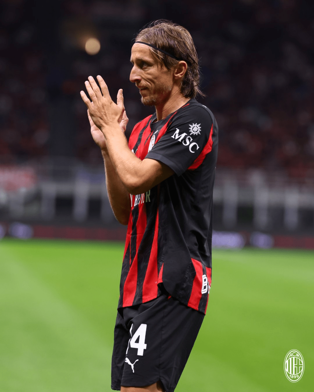 Bonazzoli amarga el debut de Modric en la Serie&nbsp;A