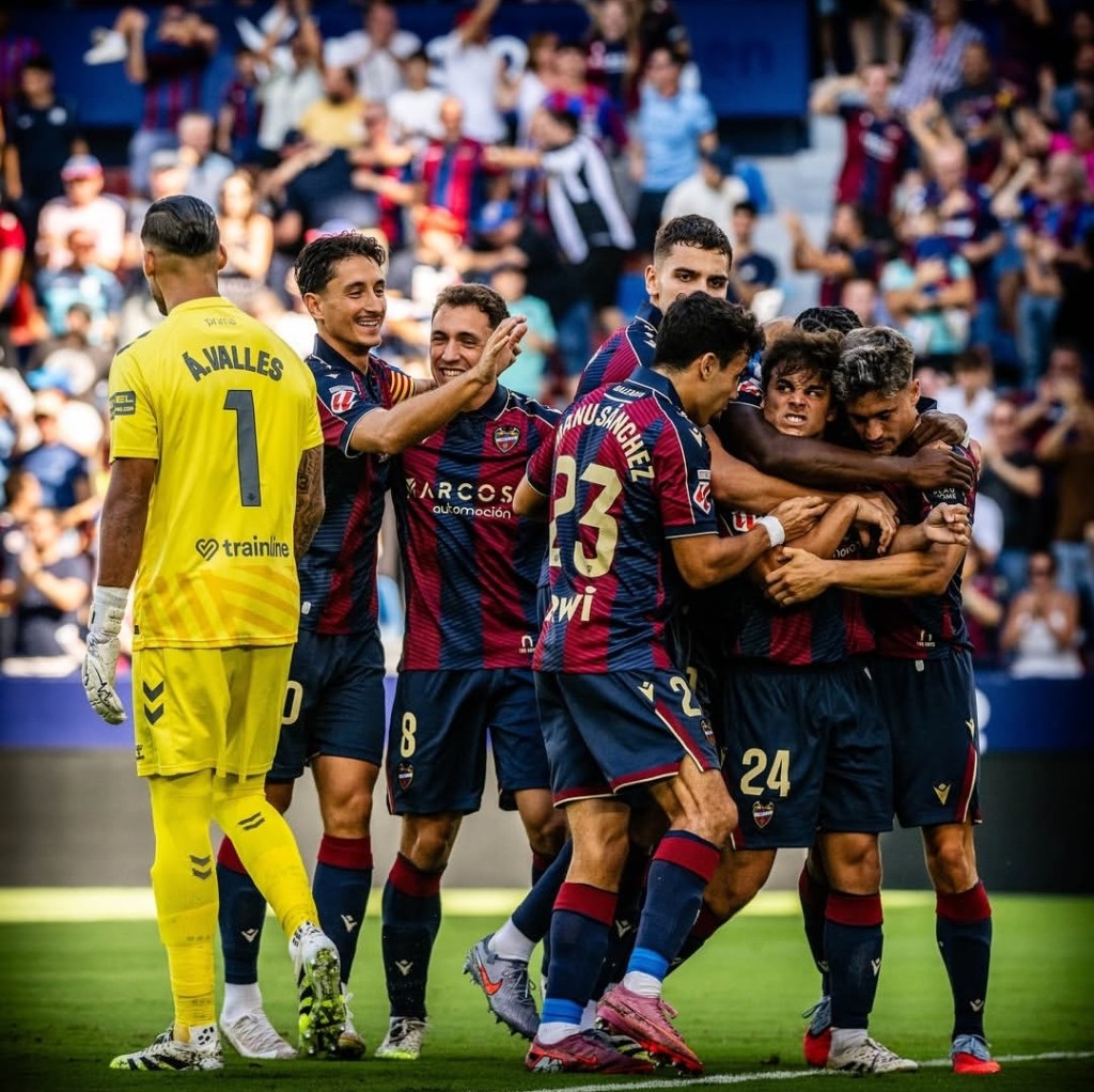 El Betis se vuelve a dejar dos puntos por el&nbsp;camino