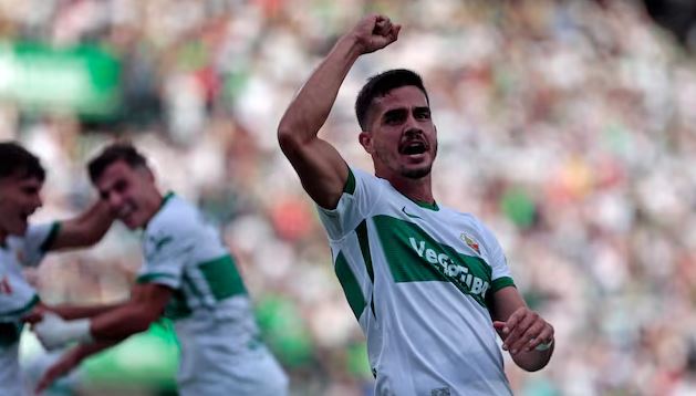 André Silva deja al Elche soñando en&nbsp;naranja