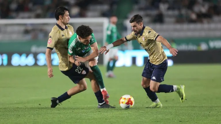 El Dépor tira de sufrimiento para sacar un punto de A&nbsp;Malata