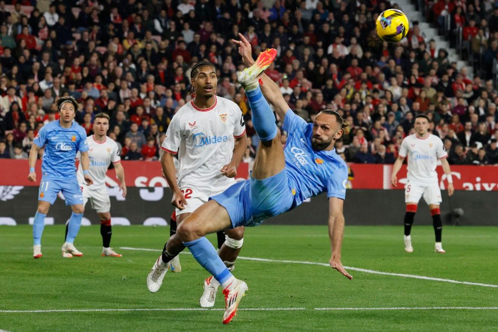 Previa Sevilla-Mallorca; un Mallorca en apuros visita a un Sevilla que esta en la cresta de la&nbsp;ola