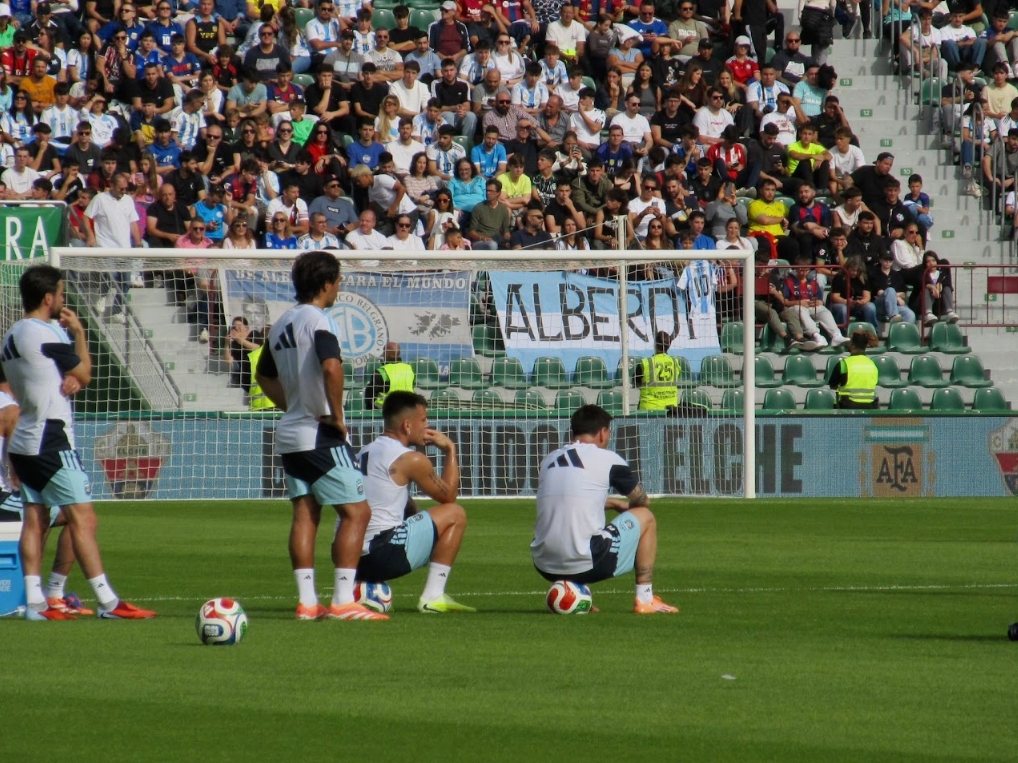 La historia detrás de cómo Messi y la Selección Argentina vistieron de gala al Martínez&nbsp;Valero