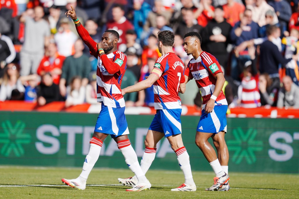 Previa Real Sporting vs Granada CF: Sporting y Granada, obligados a sumar en un duelo de ambiciones&nbsp;opuestas