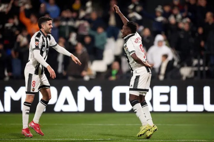 Un doblete de Camara impulsa al Castellón y refuerza su ilusión por el&nbsp;ascenso