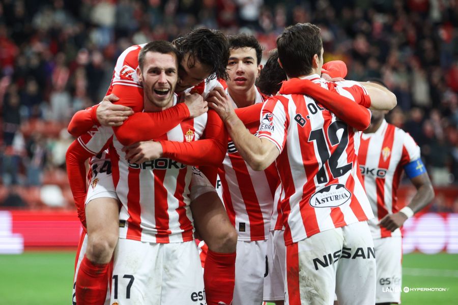 El Sporting vuelve a ganar y mira muy de cerca al&nbsp;play-off