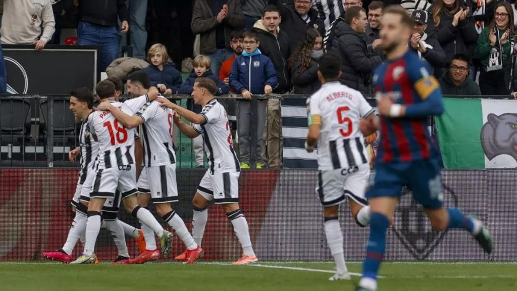 Exhibición del Castellón ante el Huesca para arrancar el año con&nbsp;ambición