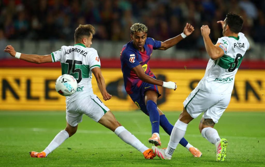 Previa Elche CF – FC Barcelona: Visita de altos vuelos para un Elche que no quiere mirar&nbsp;abajo