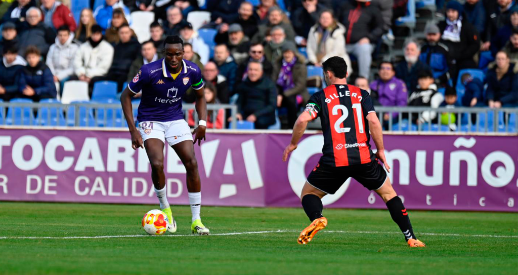 El Dépor se reencuentra con la victoria ante el Arenas Club y se aferra a la&nbsp;permanencia