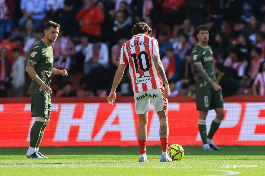 El Real Sporting-CD Leganés suspendido por el fallecimiento de un&nbsp;aficionado