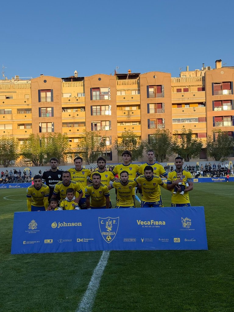 El Orihuela se desangra ante su afición en su duelo contra el&nbsp;Coria