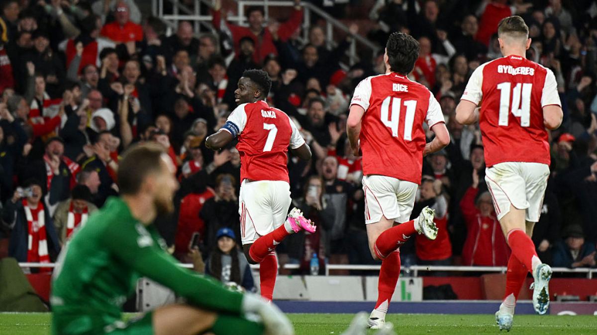 El Arsenal regresa a una final europea tras 20 años con&nbsp;polémica