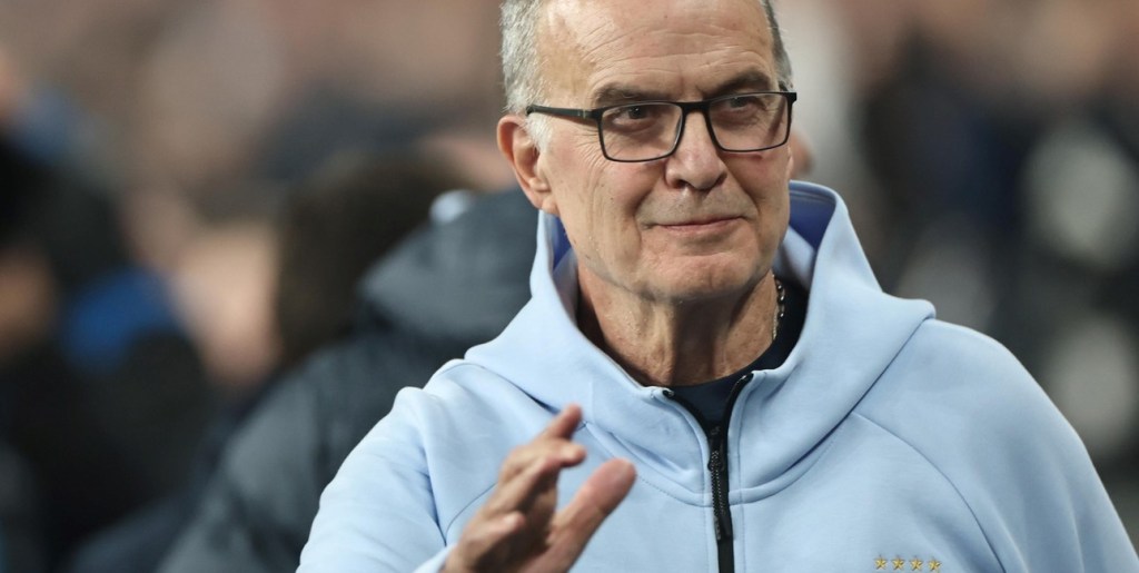 Una más de Bielsa: Uruguay es la única de las 48 selecciones que no jugará amistosos&nbsp;previos